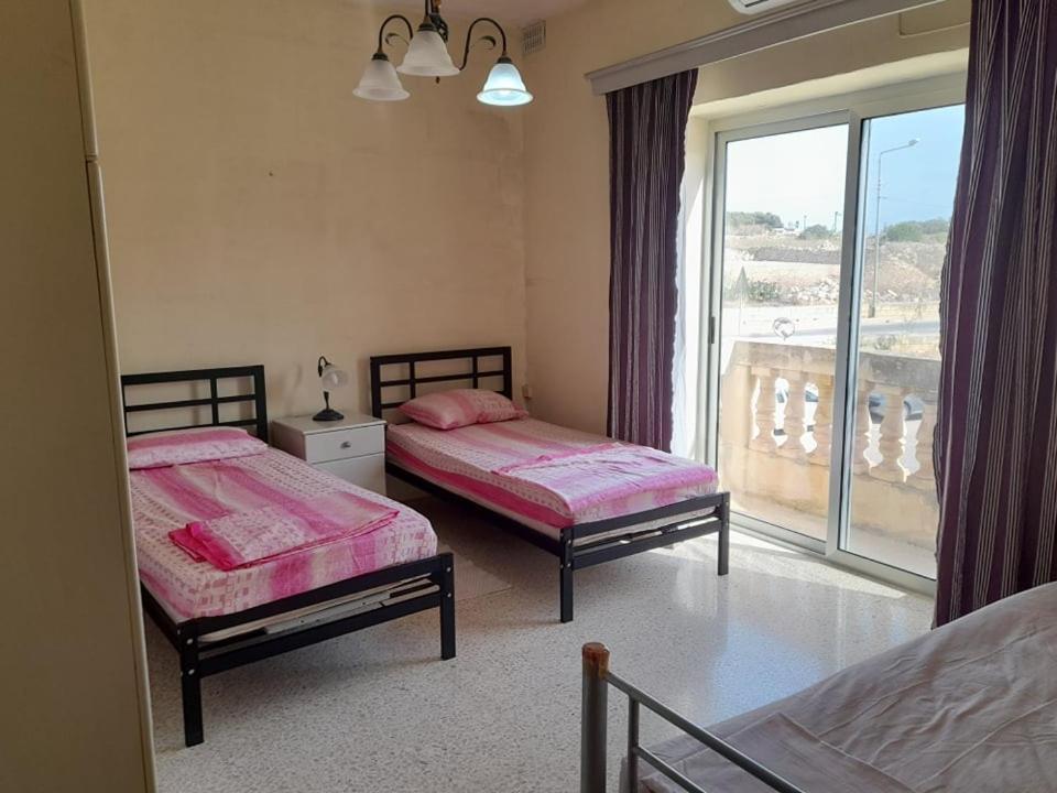 Dynesty B&B Birżebbuġa Kültér fotó